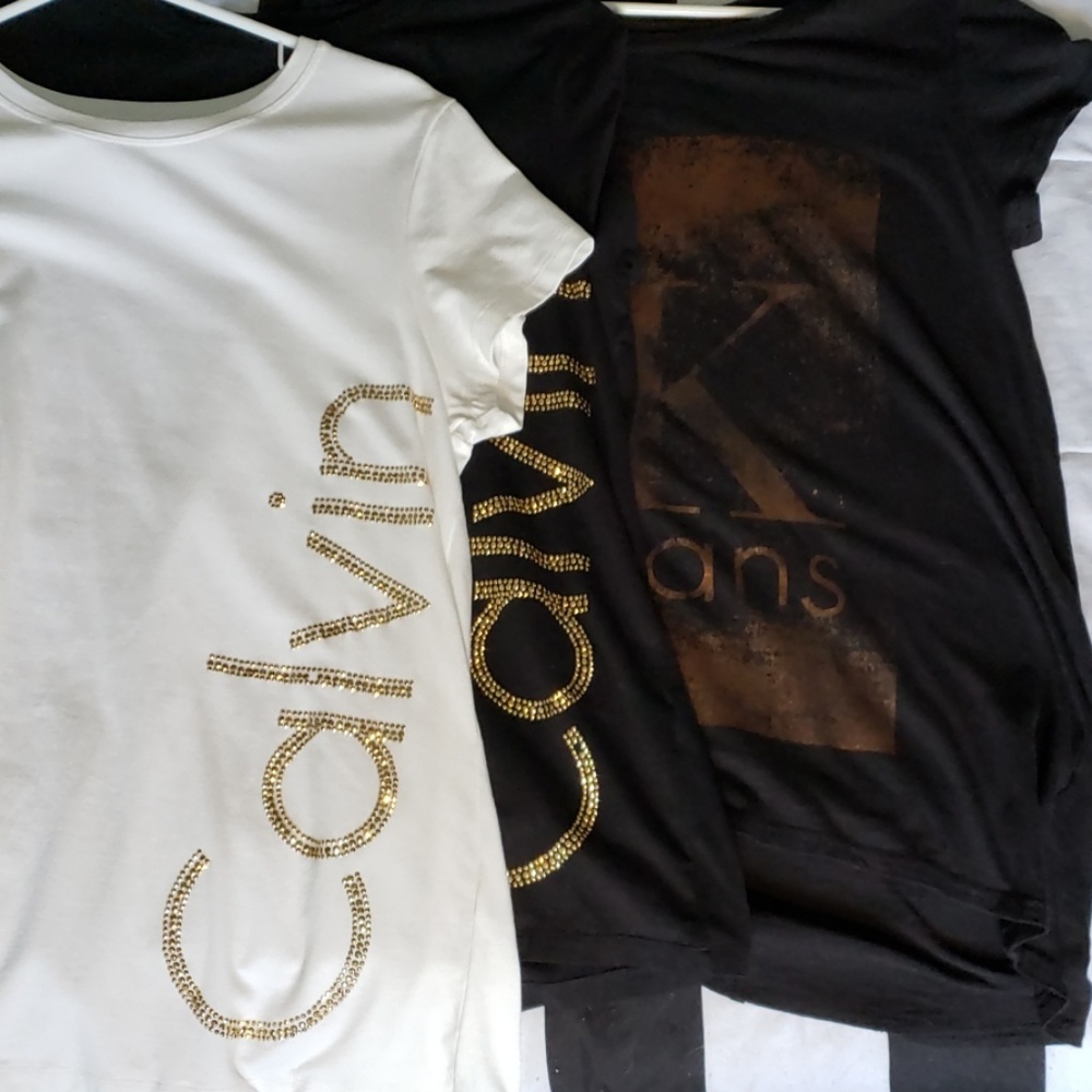 3 Calvin Klein tshirts